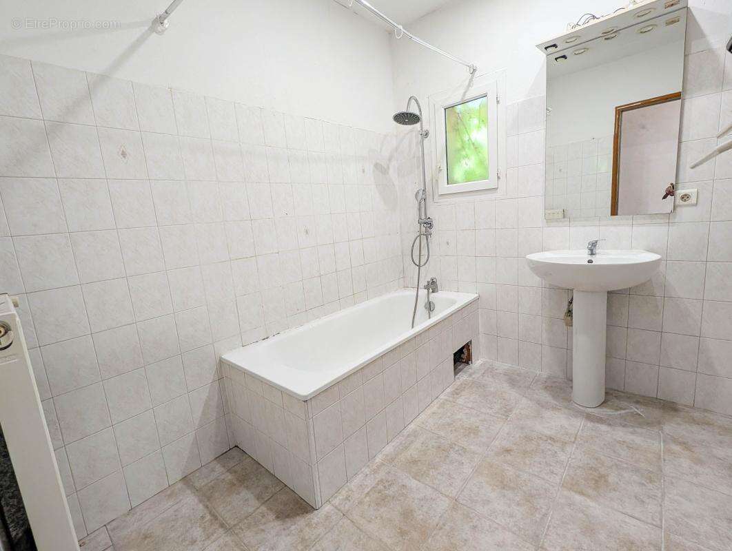 Maison 80 m² à Saint-Christol-Les-Ales  - photo 9