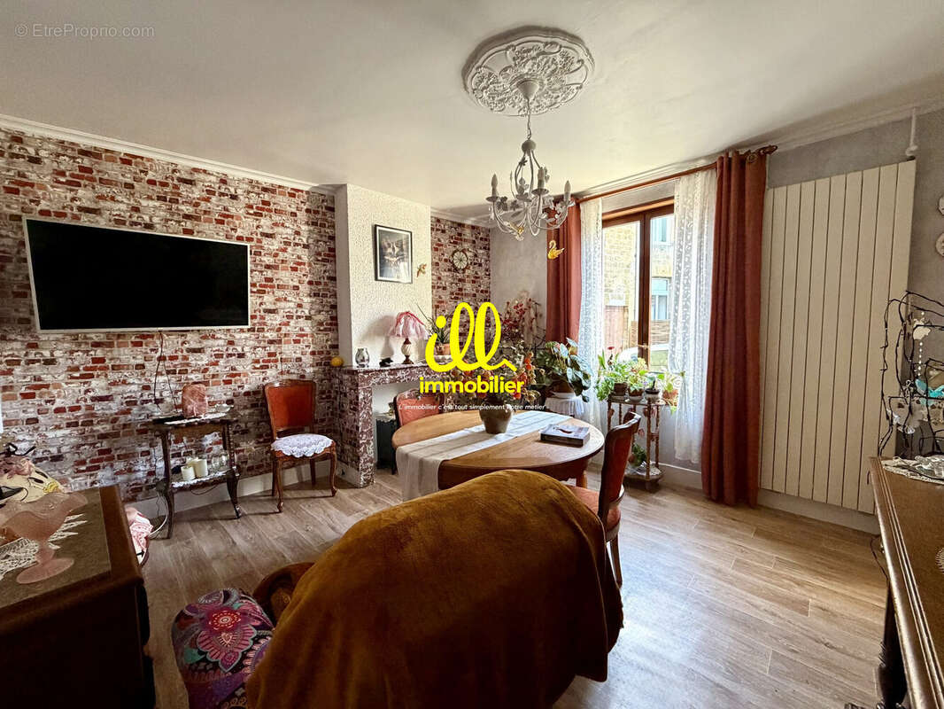 Maison 88 m² à Charleville-Mezieres  - photo 6