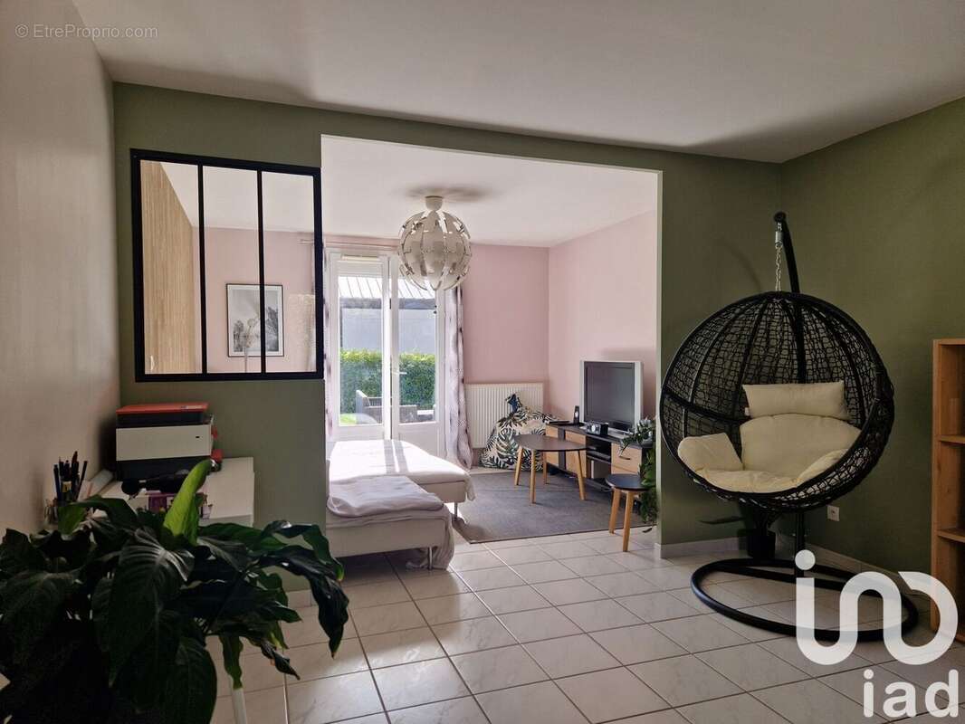 Photo 2 - Maison à BUXEROLLES