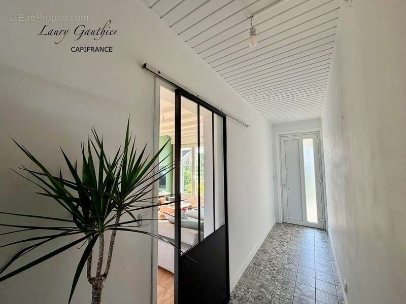 Maison familiale de 98 m² à Comines – 4 PIÈCES  Un lieu où il fait bon vivre - photo 3
