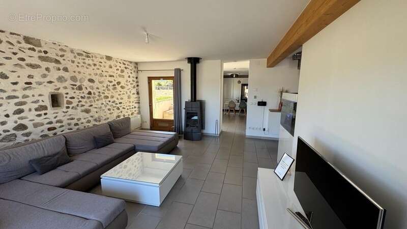 Maison à VALLEIRY