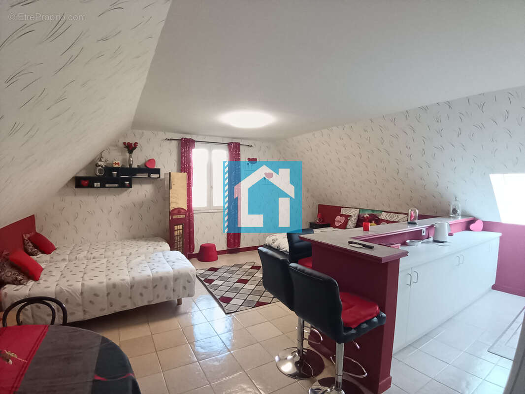 Maison à SAINT-AUBIN-DES-PREAUX