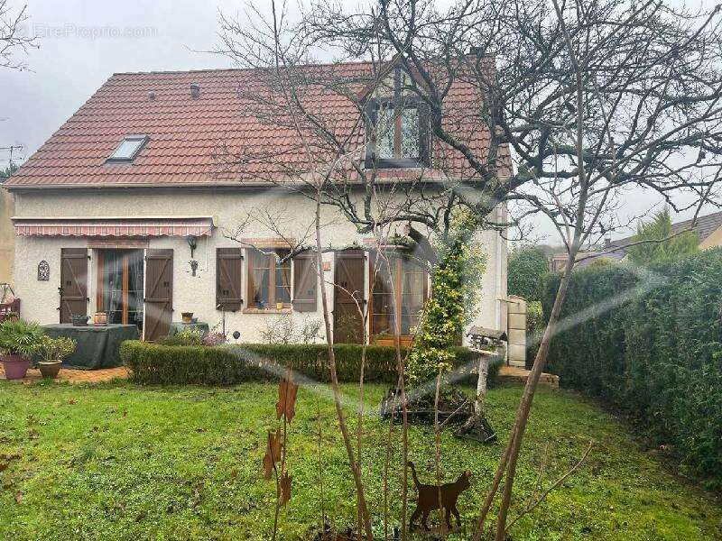 Maison à QUINCY-SOUS-SENART