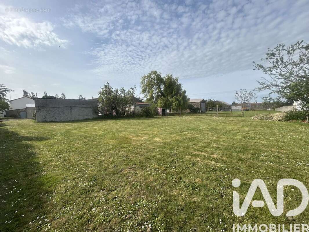 Photo 4 - Maison à LES BROUZILS