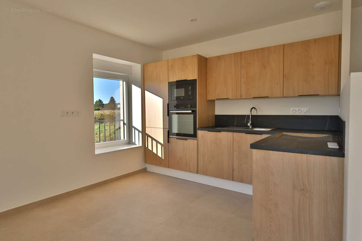 Appartement à PONT-EVEQUE