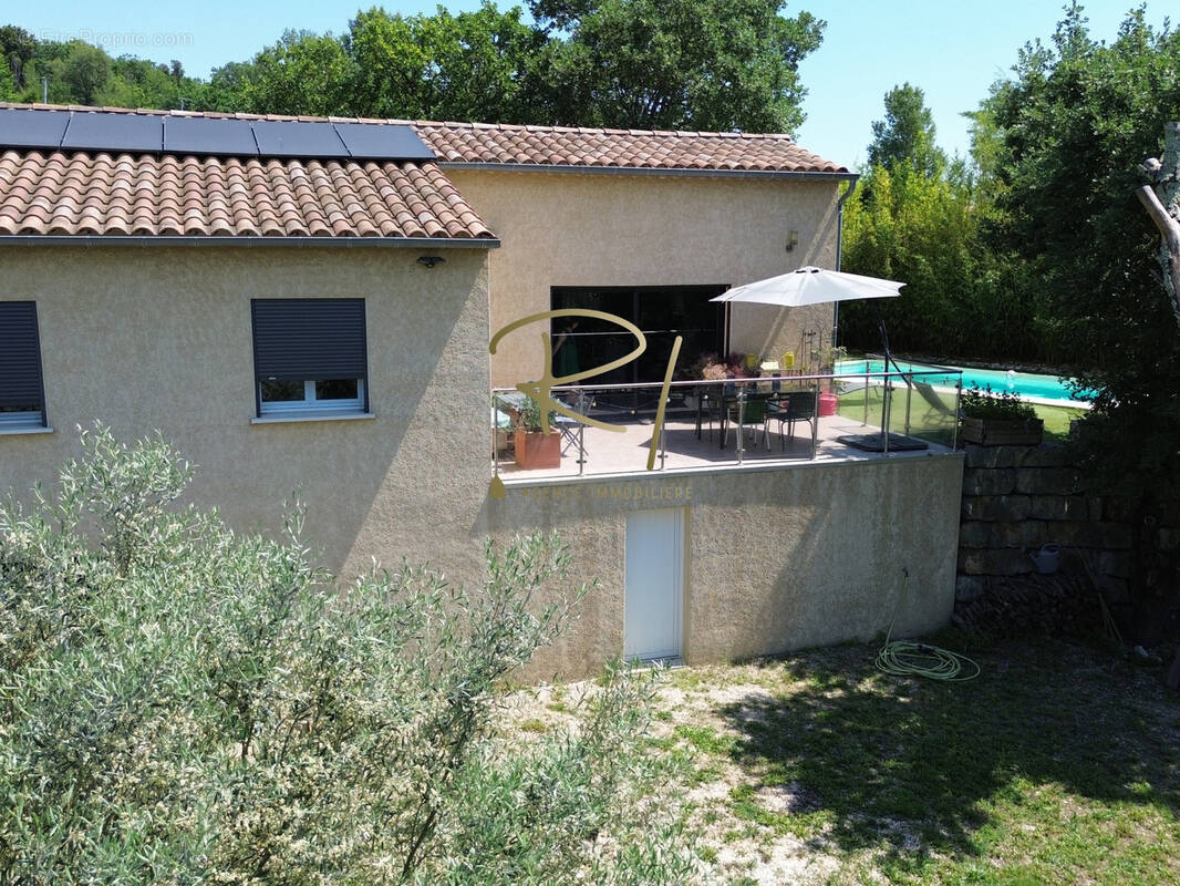 Maison à BARJAC