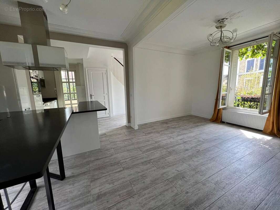 Maison à SAINT-LEU-LA-FORET