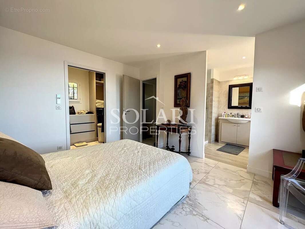 Maison à THEOULE-SUR-MER