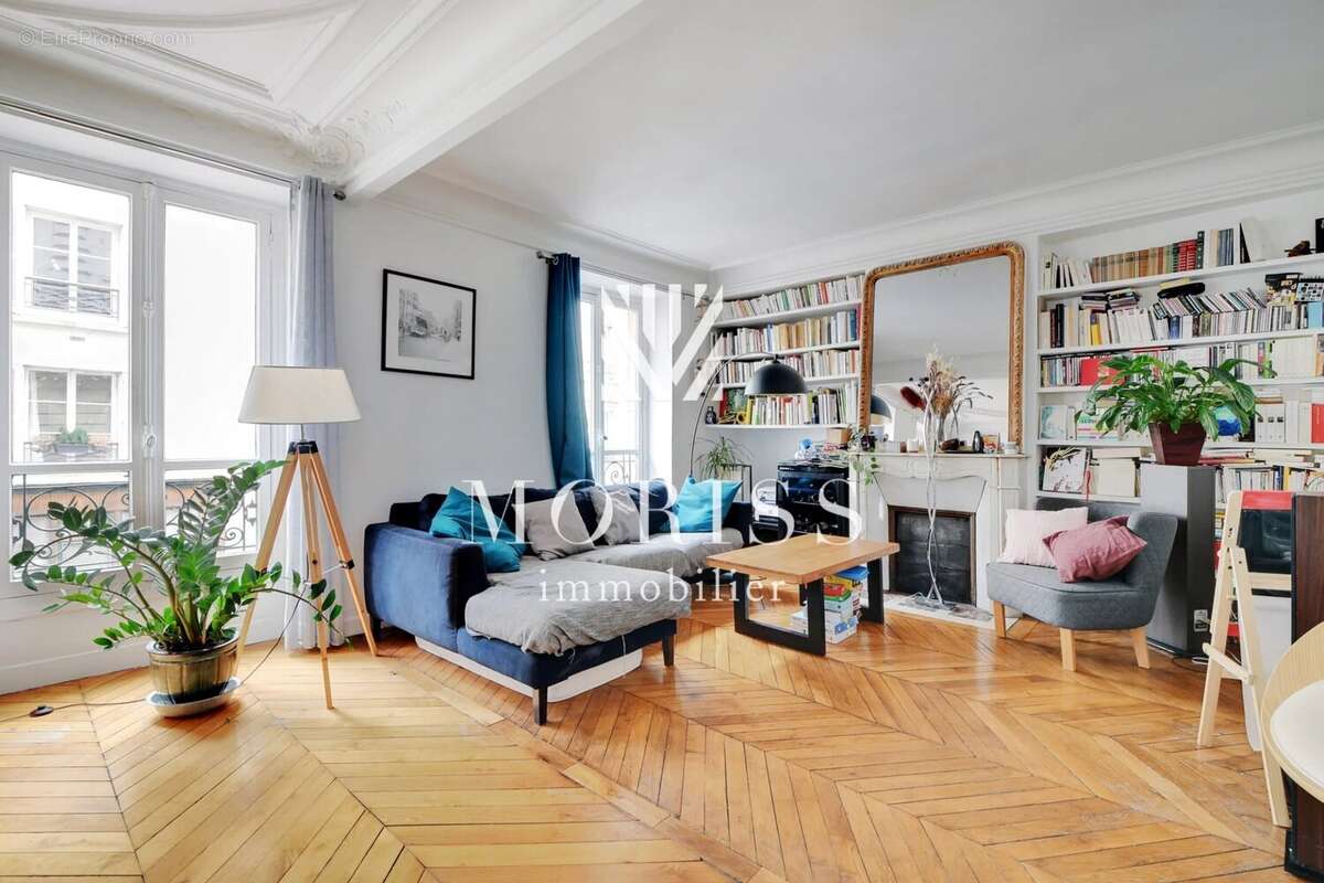 Appartement à PARIS-10E