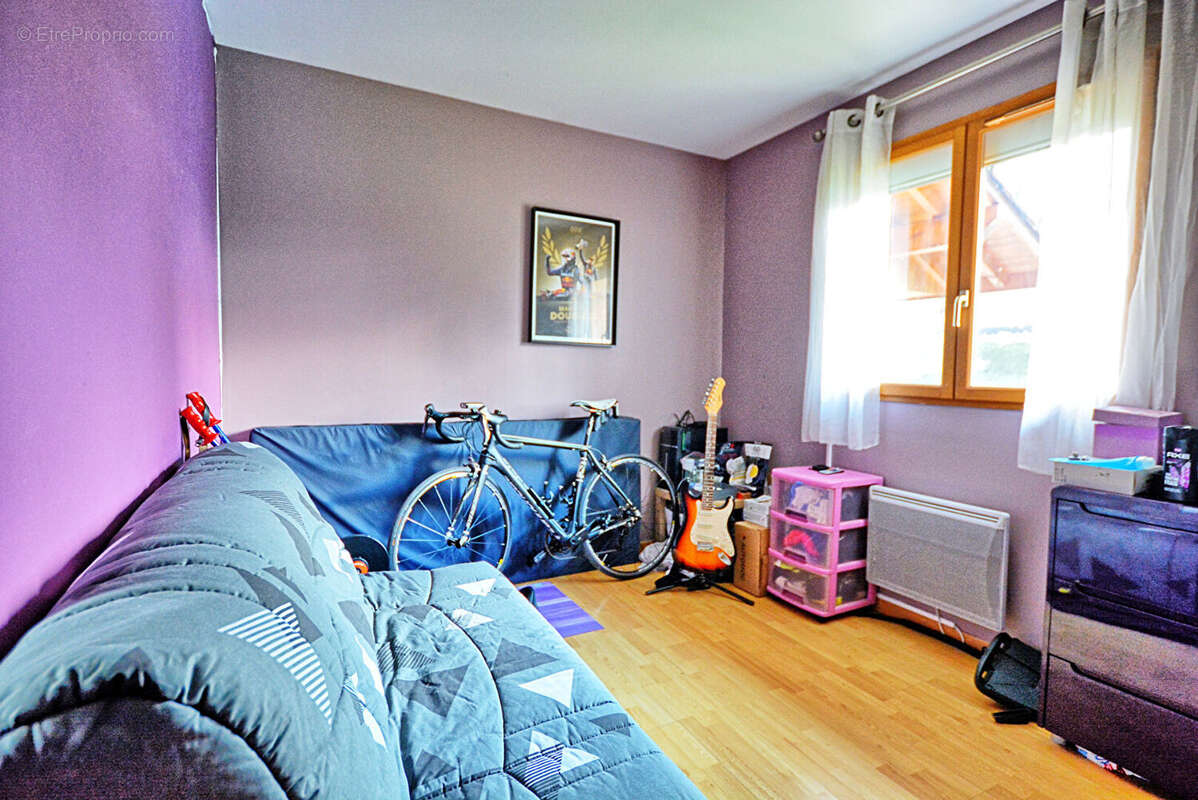 Maison à SAINT-PIERRE-EN-FAUCIGNY