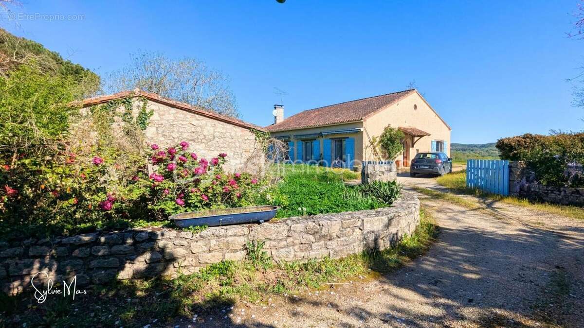 Maison à MONTAYRAL