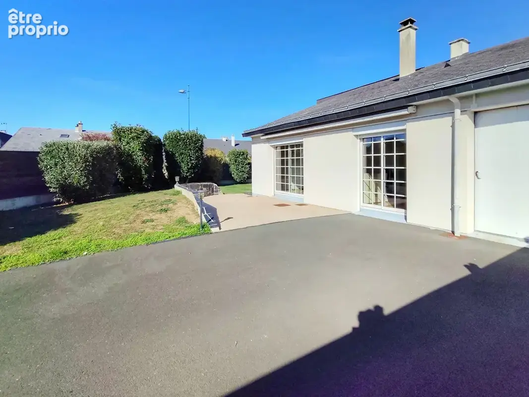 Maison à vendre à Saint Barthélemy d'Anjou avec vie de plain-pied - photo 5