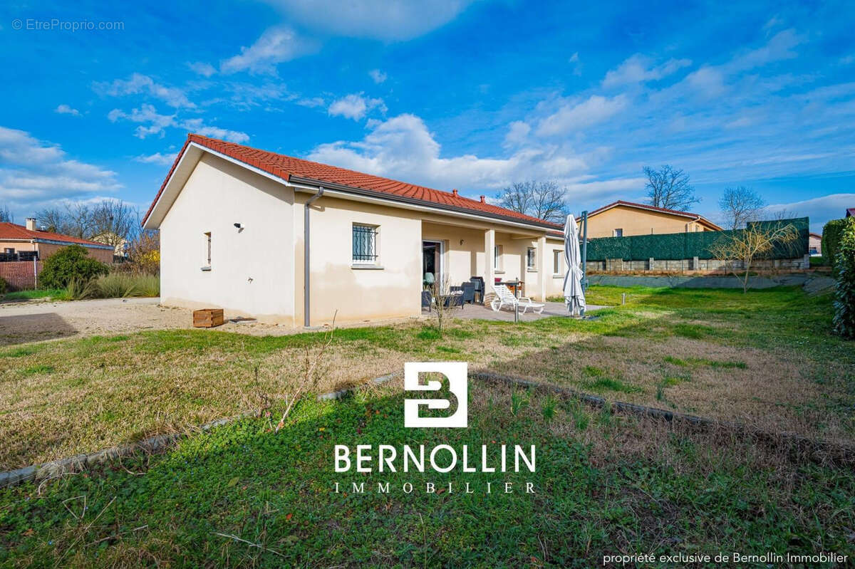 Maison à MONTREVEL-EN-BRESSE