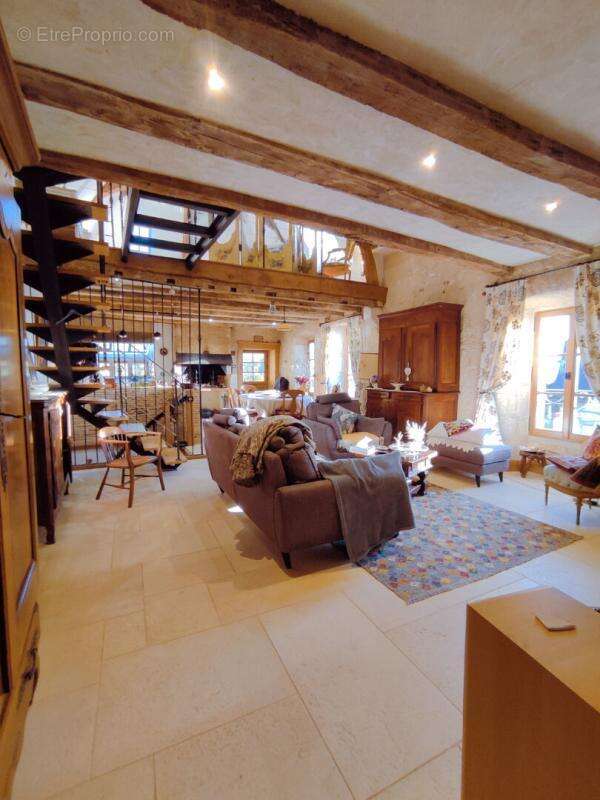 Maison à ANGLES-SUR-L'ANGLIN