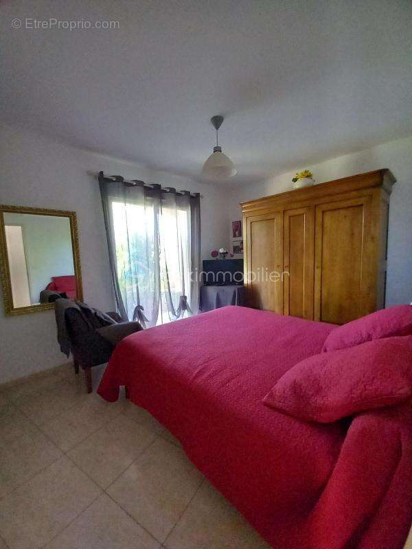Maison d'architecte sur 1096 m² de terrain clos et arboré - photo 12