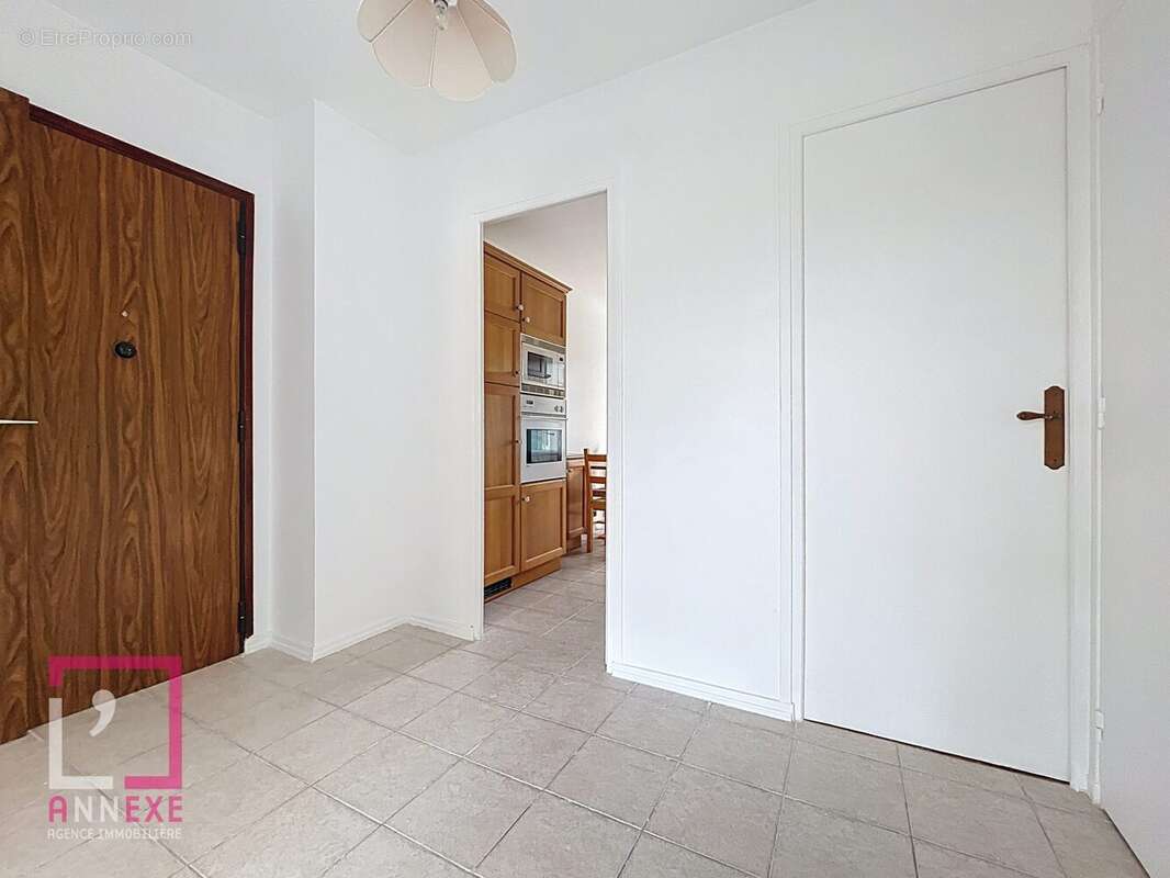 Appartement à FONTAINES-SUR-SAONE