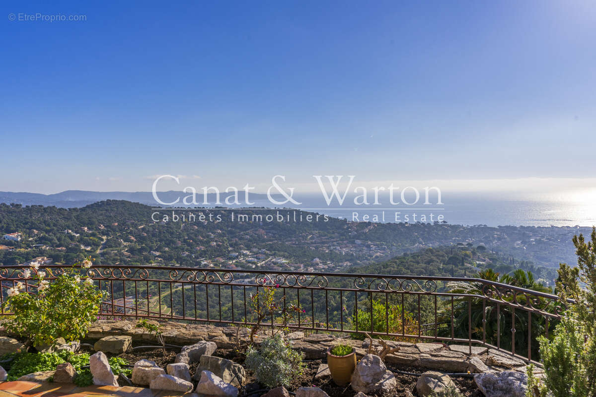 Villa provençale d'exception avec vue mer a 180o cavalaire - photo 14