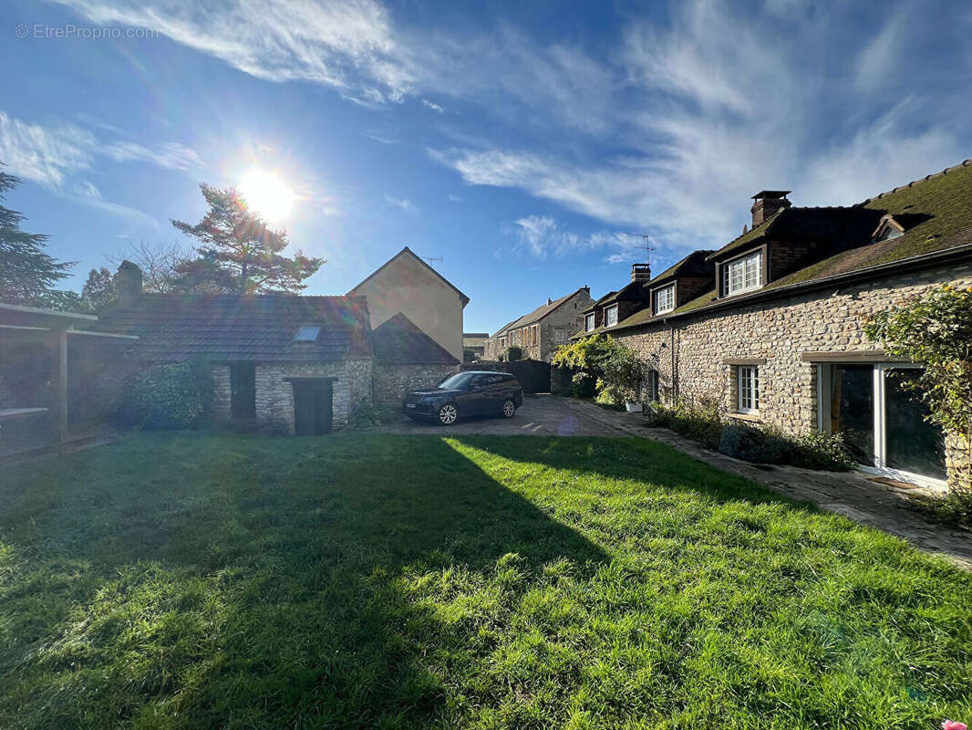 Jolie maison ancienne proche AUTEUIL /AUTOUILLET  7 pièces 240 m2 - photo 2