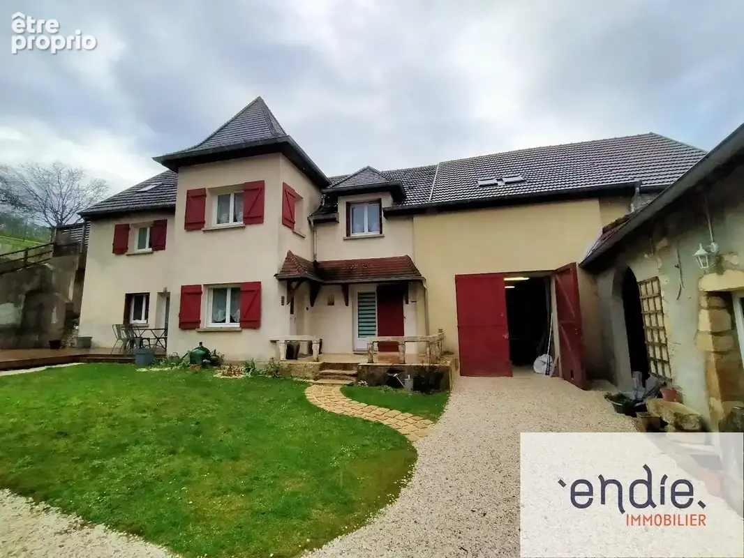 Avot maison 8 pièces 174m², terrain de 717 m² - photo 2