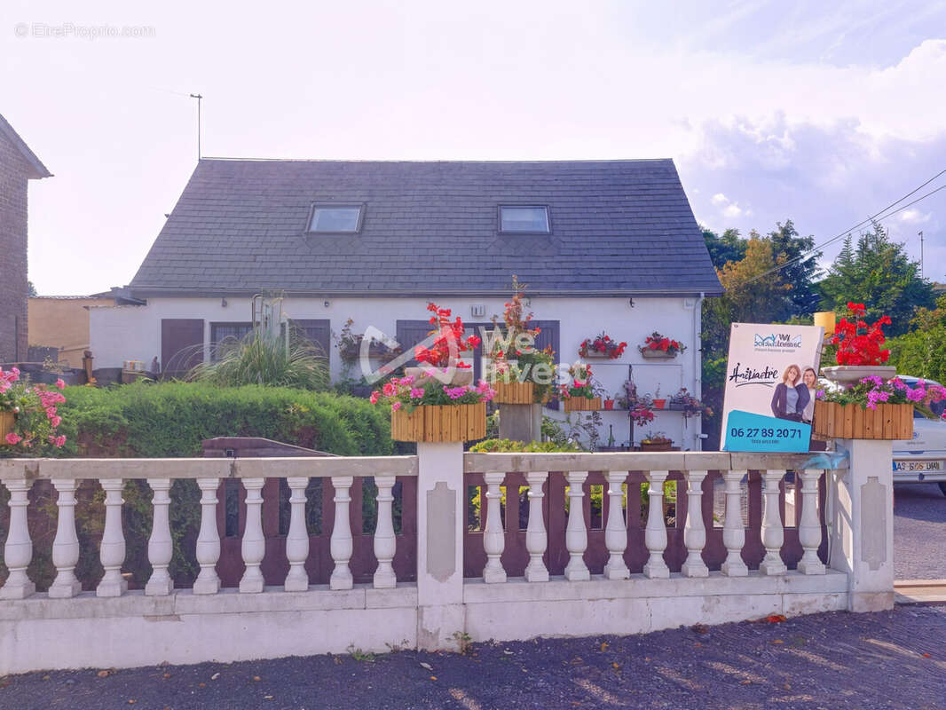 Maison à AVESNELLES