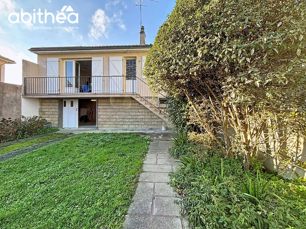 Maison à CHOISY-LE-ROI