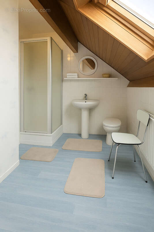 Maison à SAUVIAT-SUR-VIGE