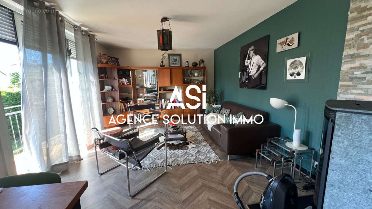 Maison à VILLAINES-LA-JUHEL