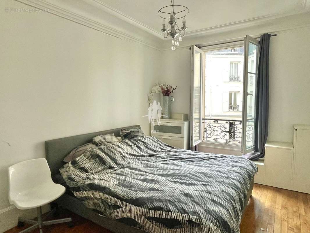 Appartement à PARIS-11E