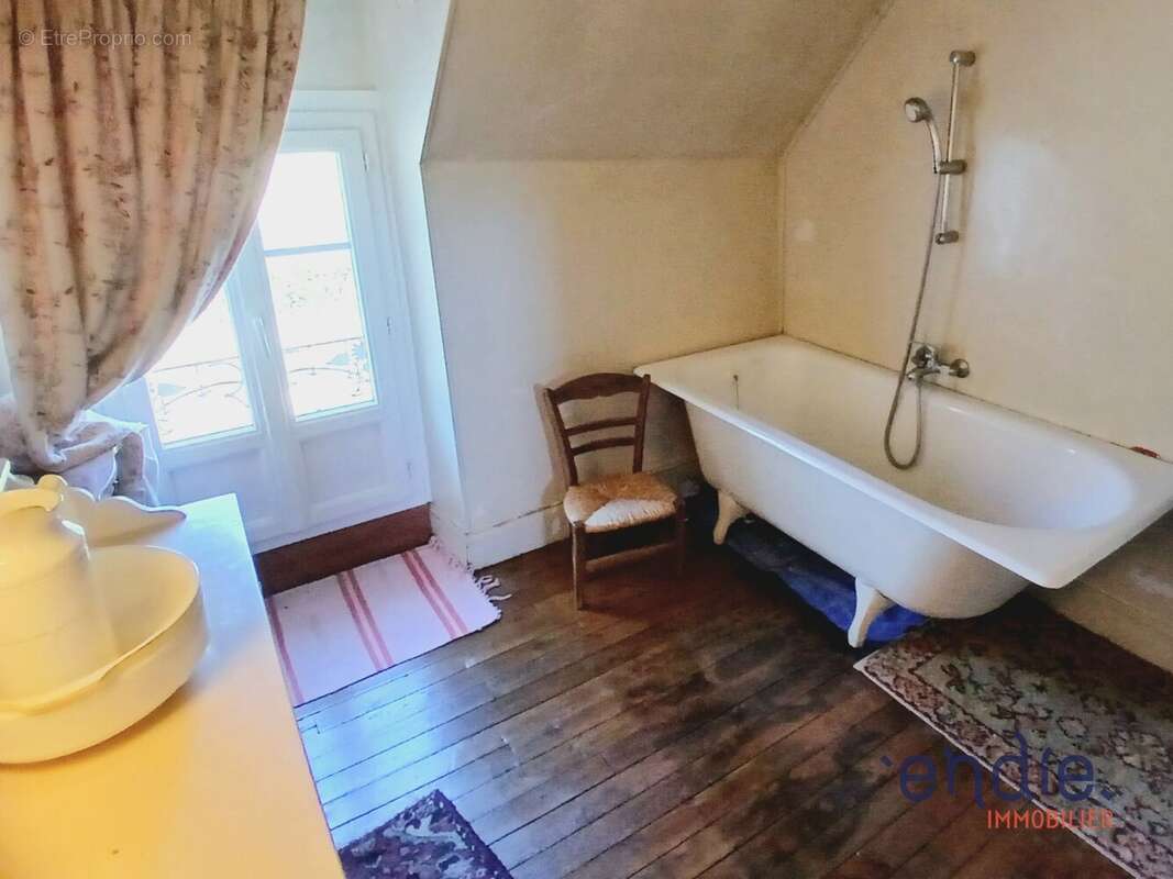 Maison de 102 m².à CHITRAY - photo 7