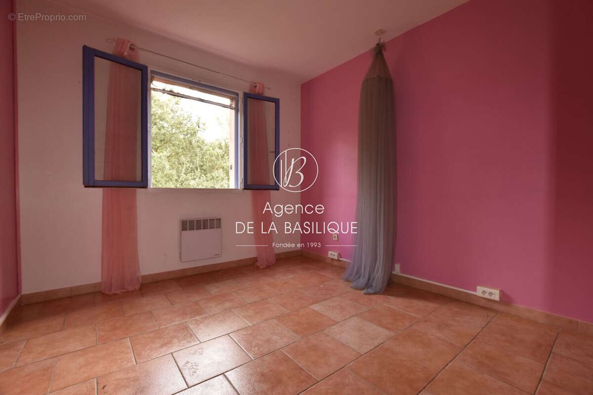 Maison à SAINT-MAXIMIN-LA-SAINTE-BAUME