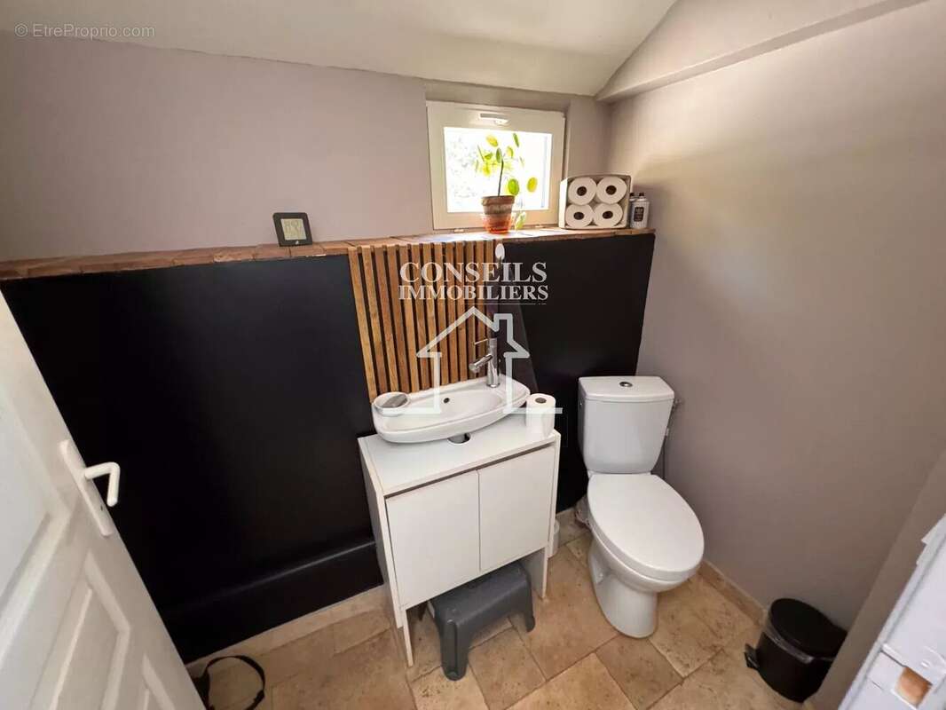 Maison à VILLENEUVE-SUR-YONNE