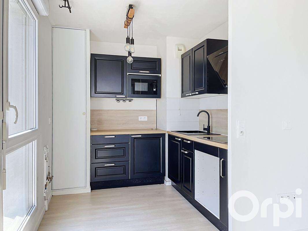 APPARTEMENT 2 PIECES - 40m2 - proche commerces - photo 2