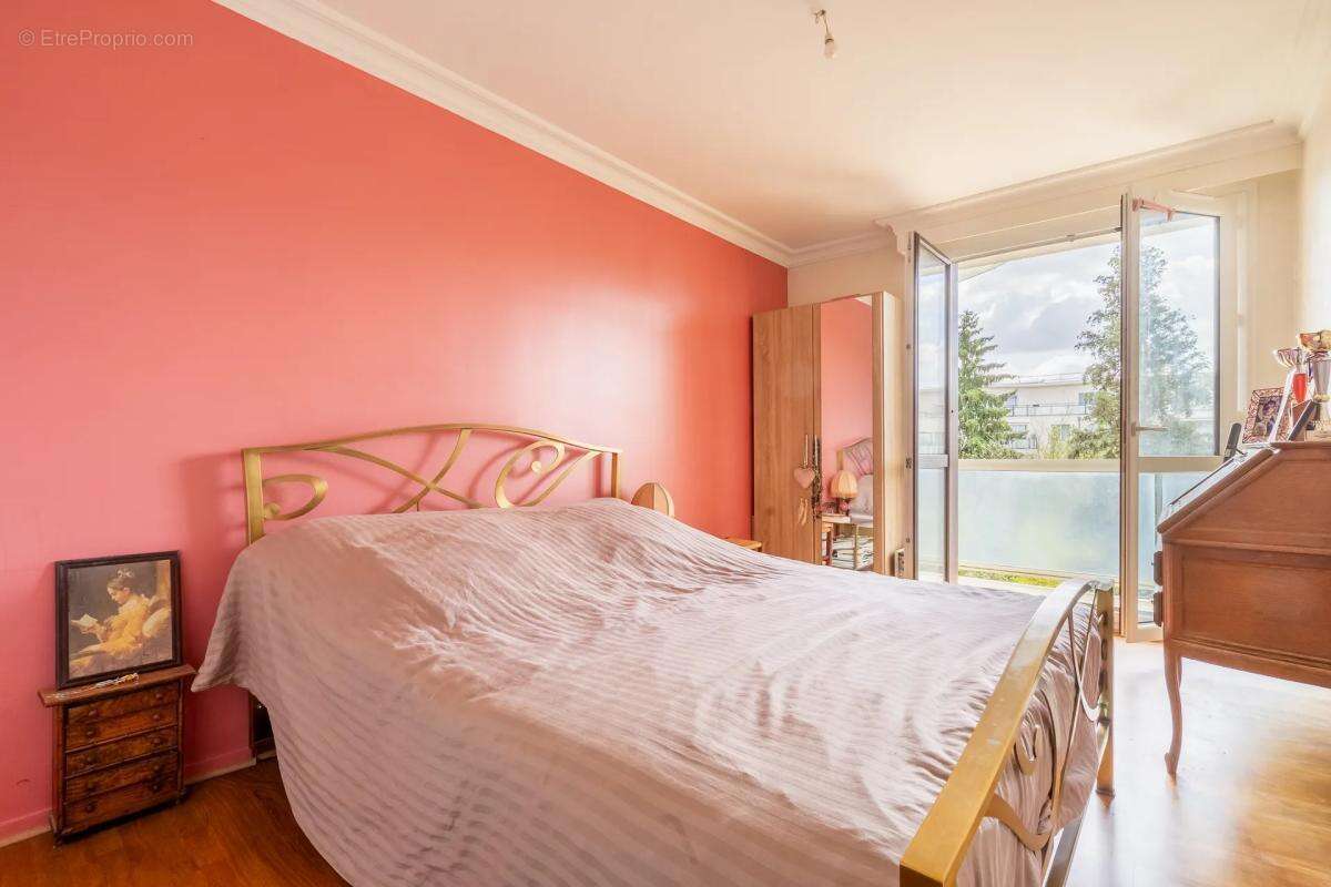 Appartement à SAINT-MAUR-DES-FOSSES