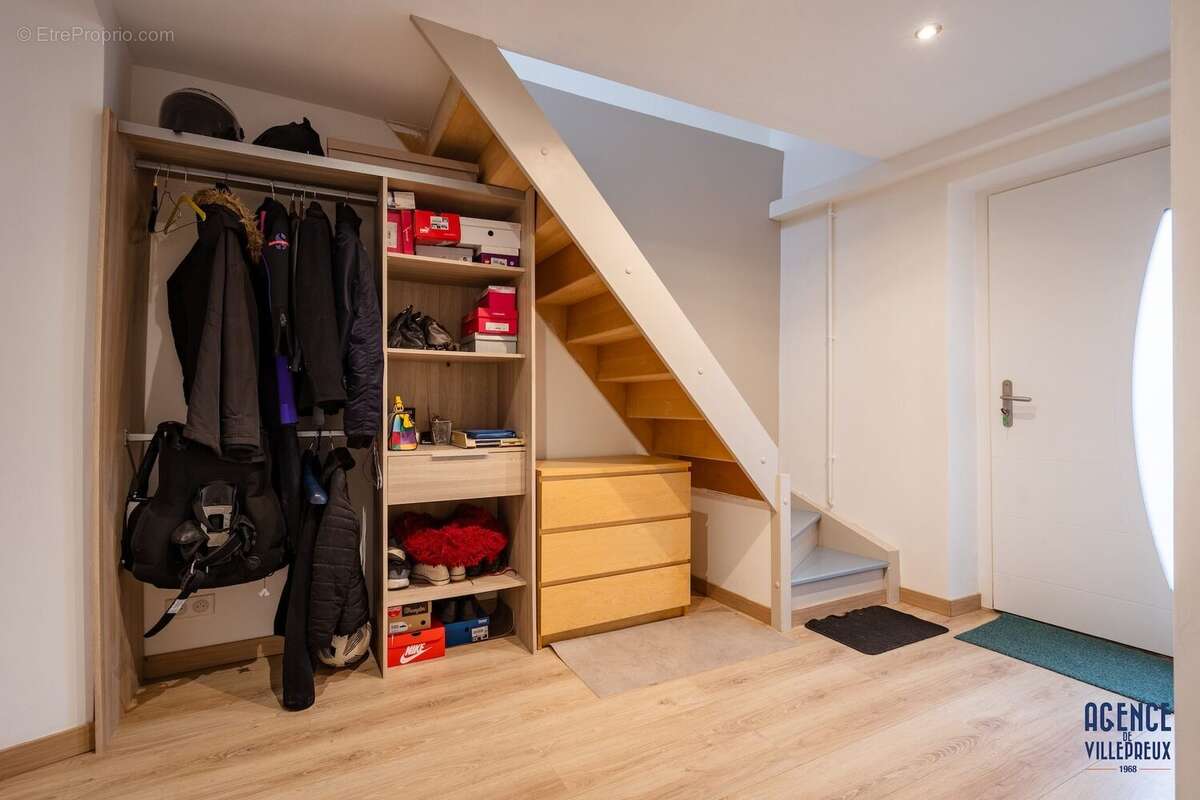 Maison à LES CLAYES-SOUS-BOIS