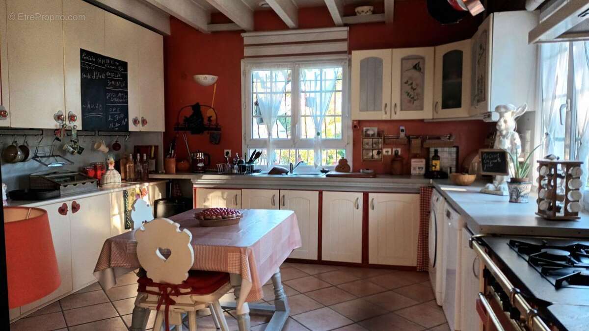 Maison à SAINT-SYMPHORIEN