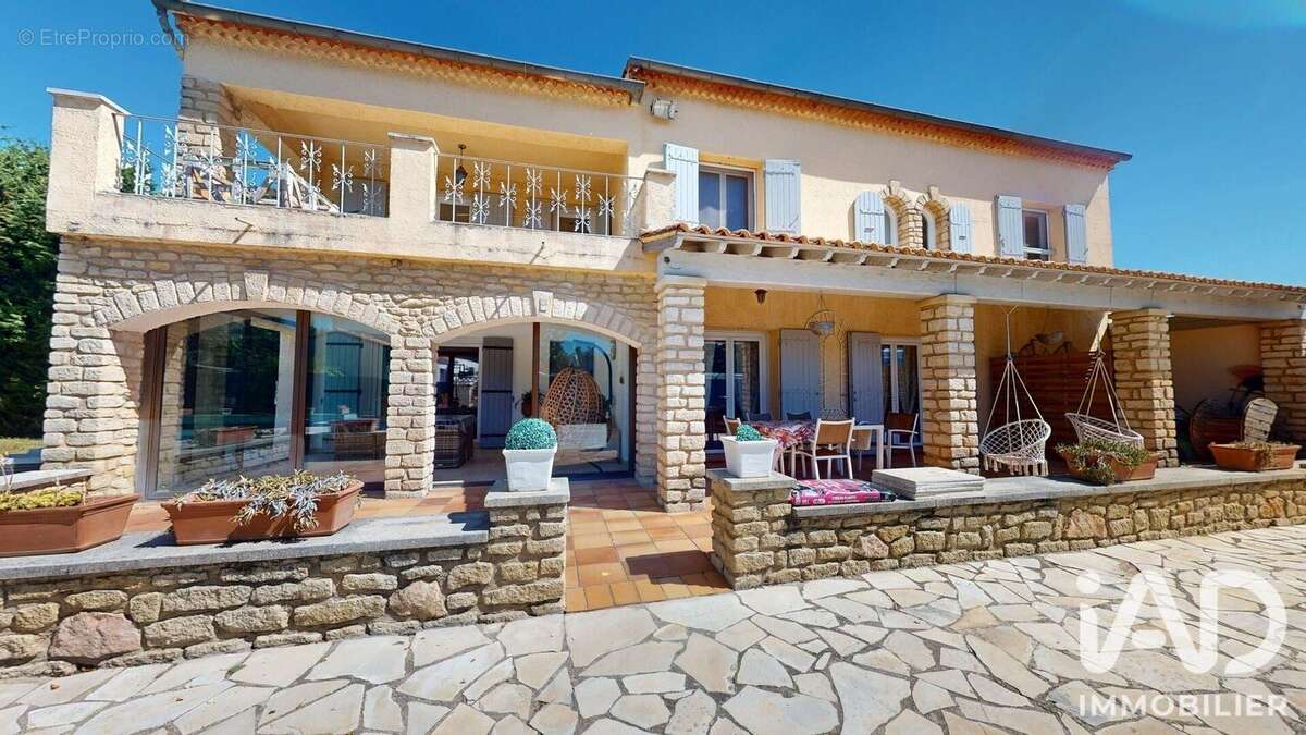 Photo 2 - Maison à CAVAILLON