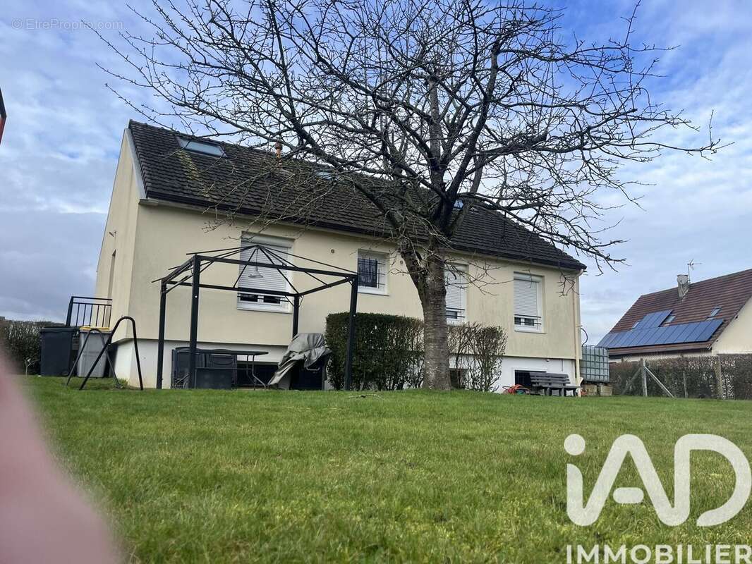 Photo 2 - Maison à WARLUIS