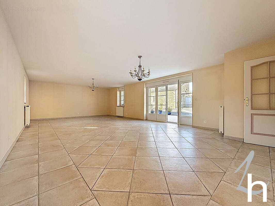 Maison à DOUVRES-LA-DELIVRANDE