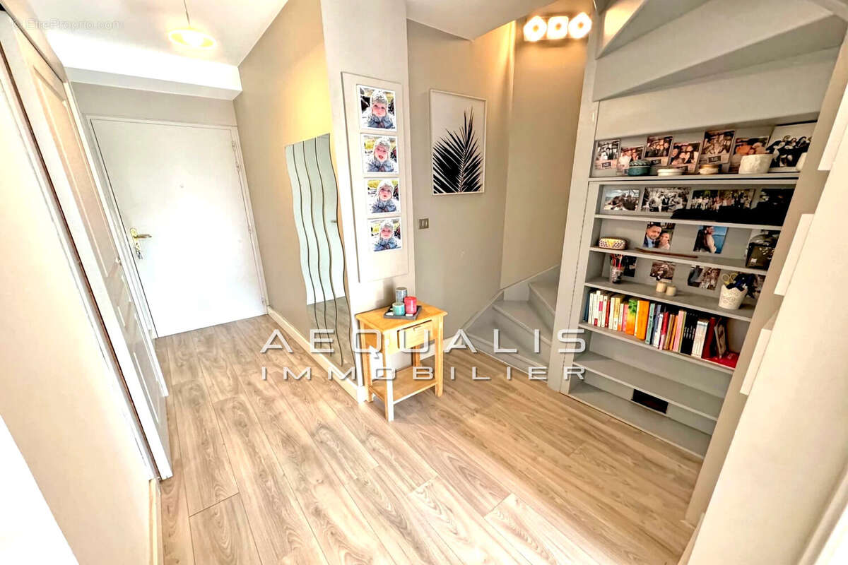 Appartement à SIX-FOURS-LES-PLAGES