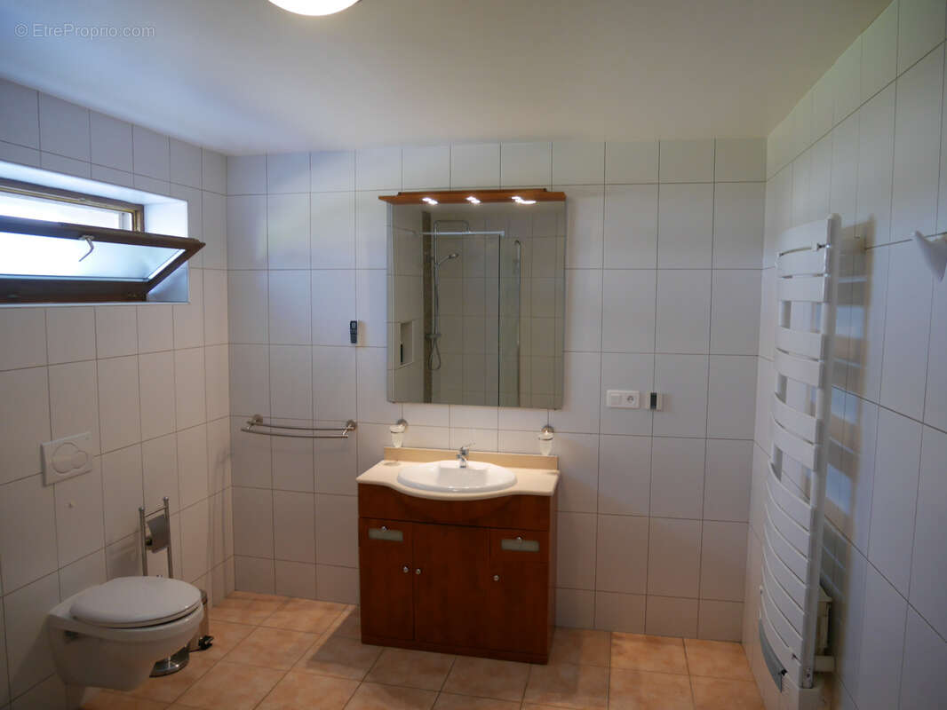 Maison à MONTIGNY-EN-MORVAN