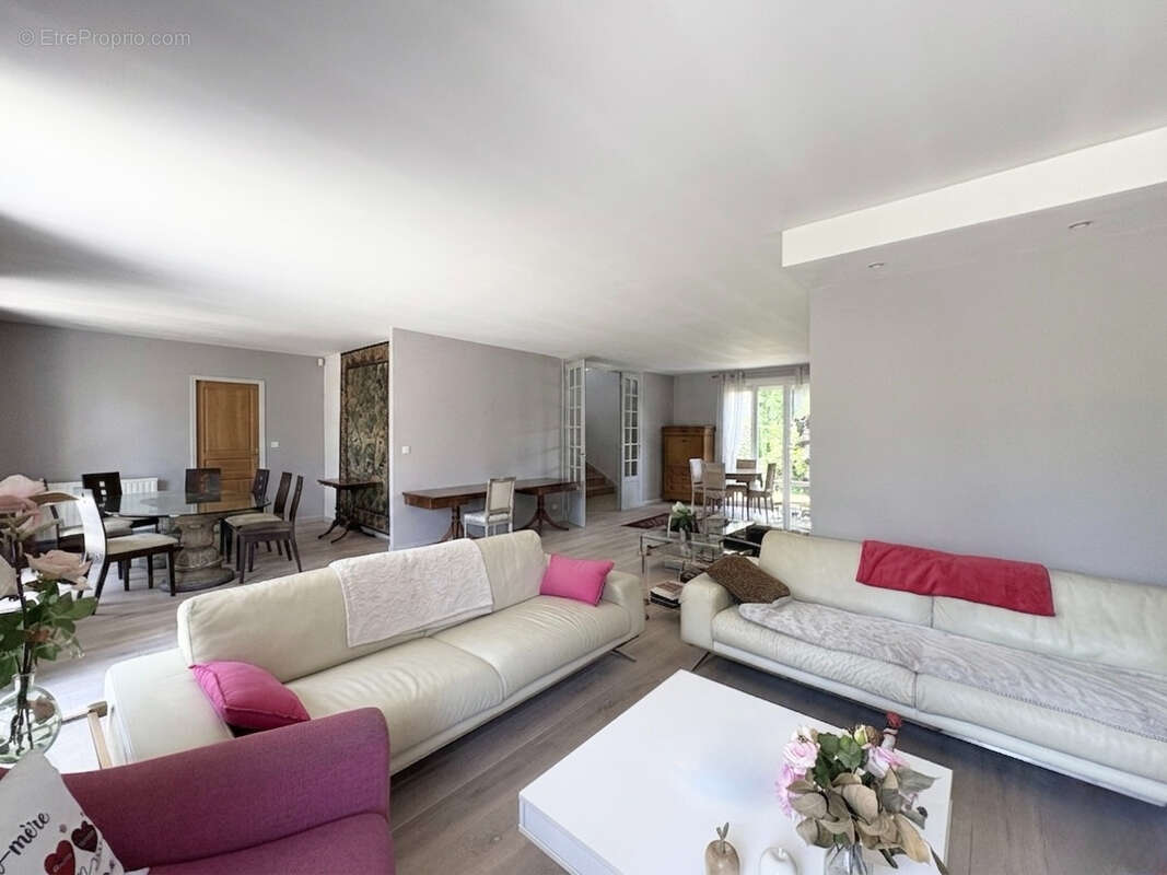 Maison à PLAISIR