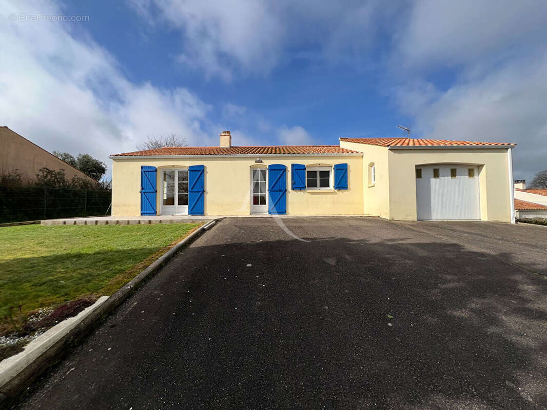Maison à TALMONT-SAINT-HILAIRE