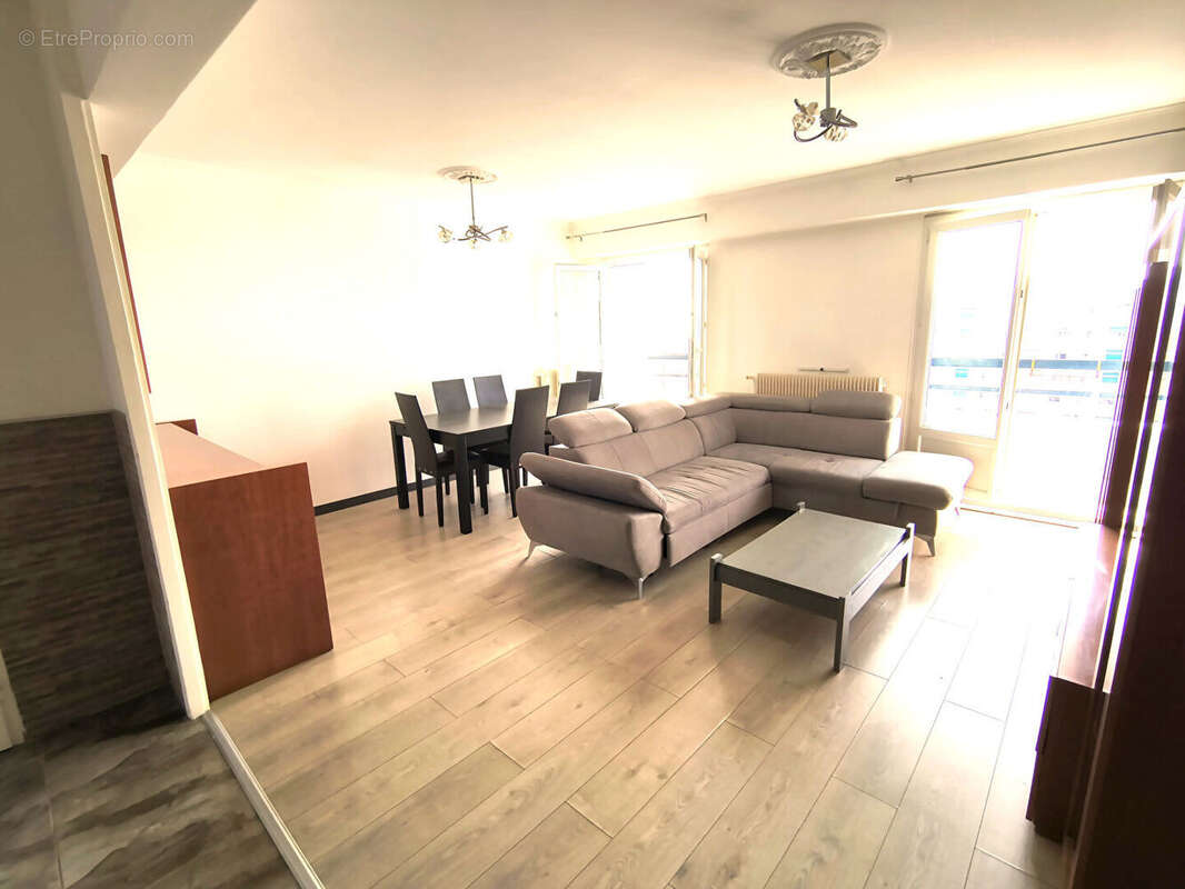 Appartement à CALUIRE-ET-CUIRE