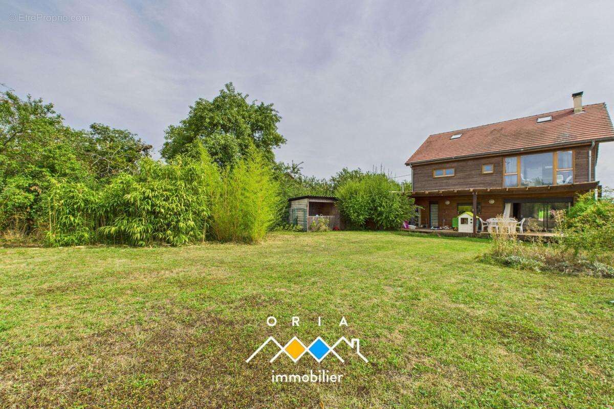 Maison à CHAMBLEY-BUSSIERES