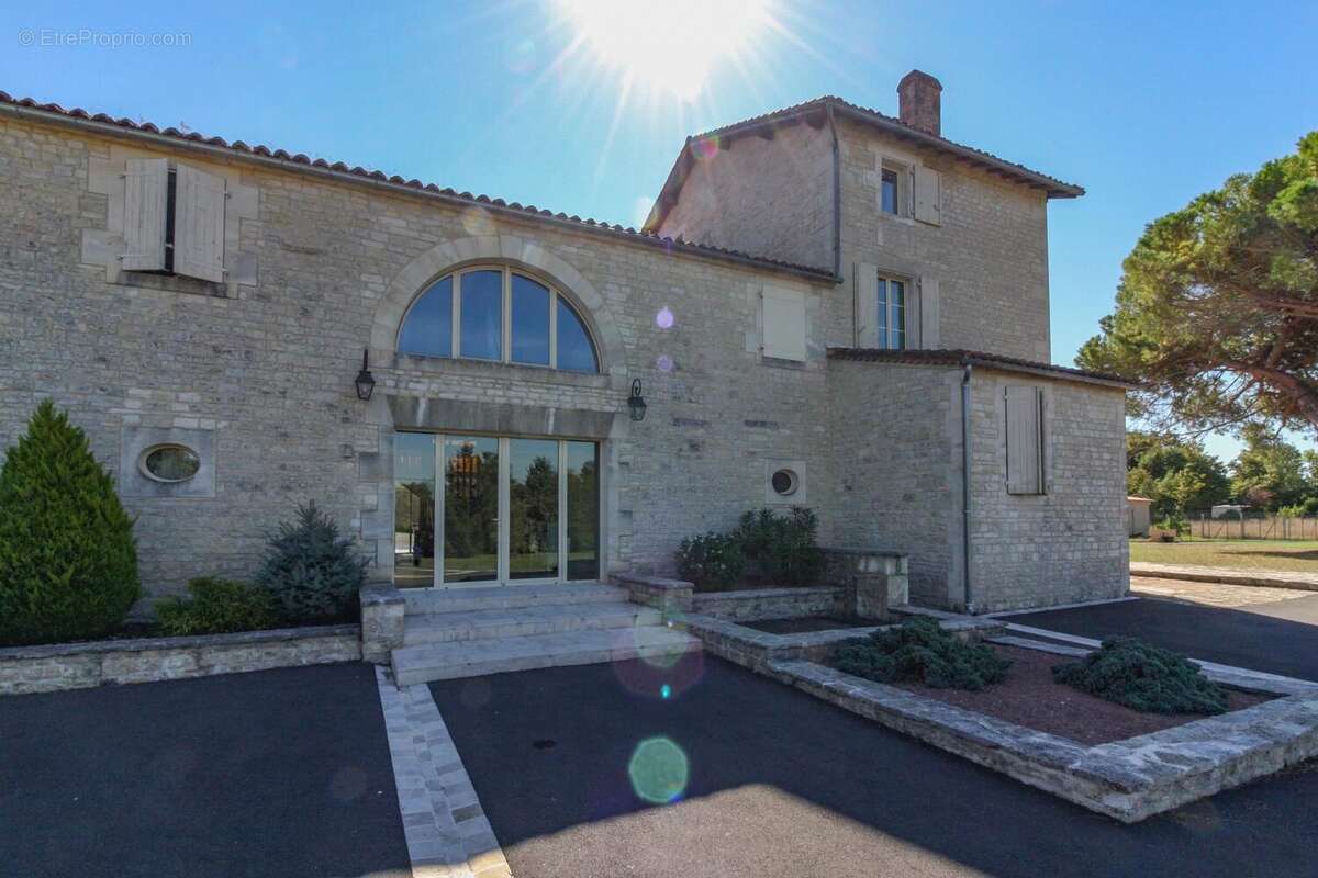 Maison à MAINE-DE-BOIXE