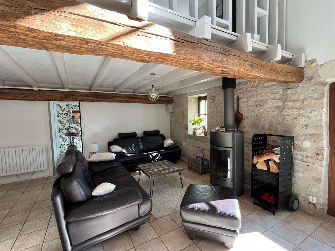 Photo 3 - Maison à BOUILLE-COURDAULT