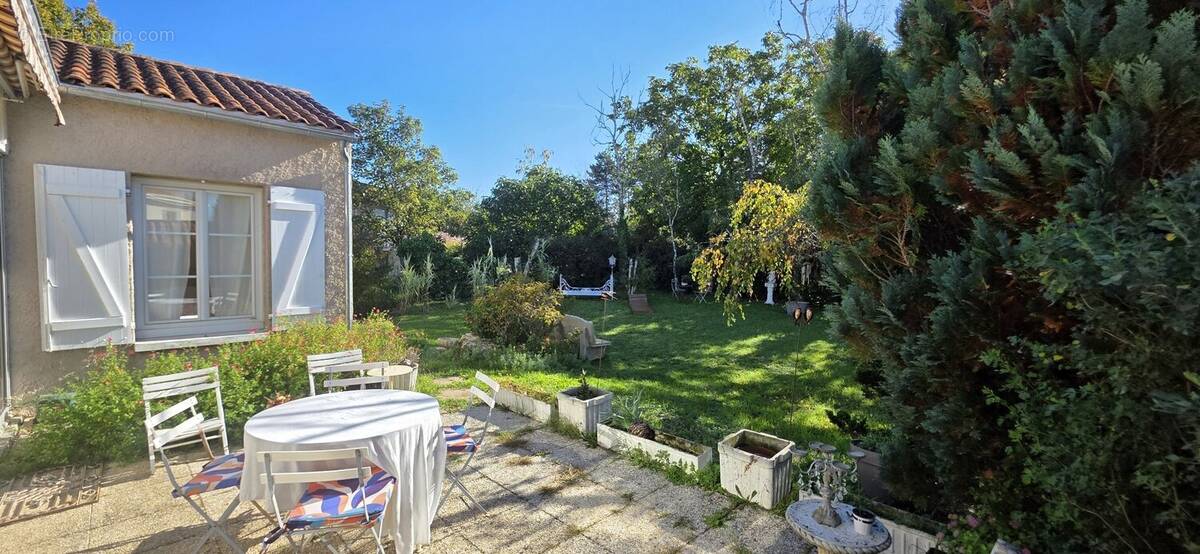 Maison à BUXEROLLES