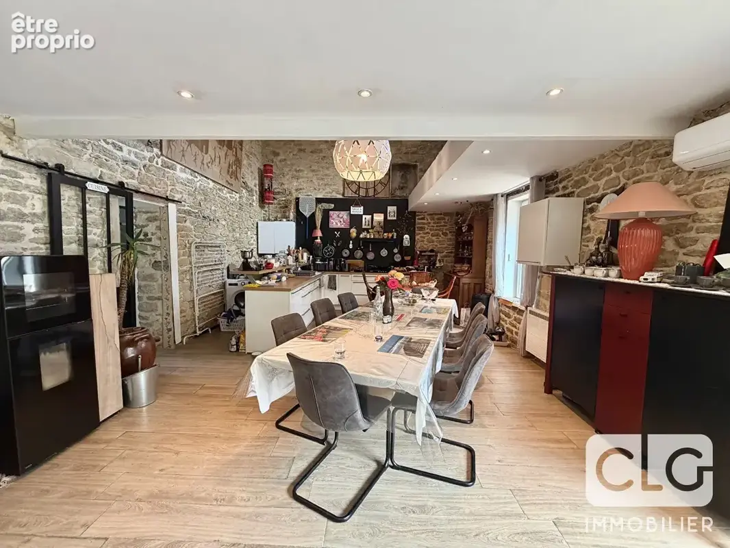 Maison Saint Evarzec 8 pièce(s) 255.95 m2 (dont 1 2 pièces et 1 studio) - photo 8