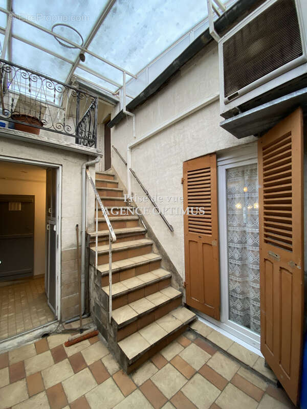 Maison à VILLENEUVE-LA-GUYARD