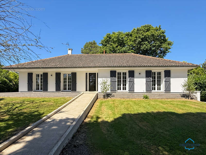 Maison à AIRE-SUR-L'ADOUR